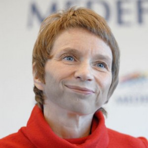 Parisot, mal rasé(e)